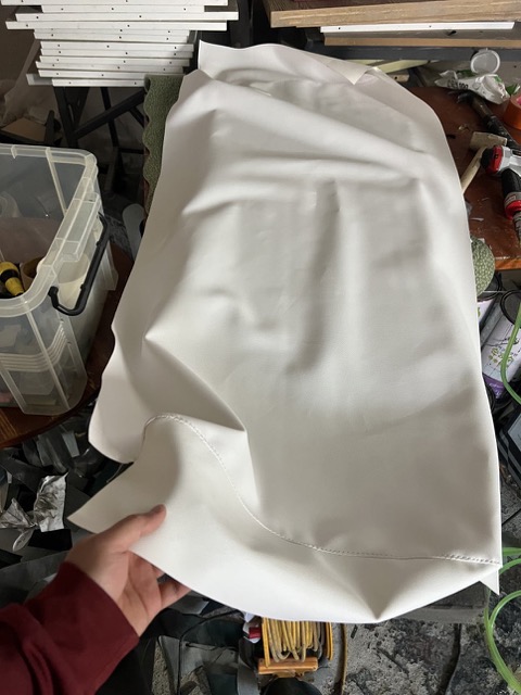 떵현의자 팩토리의 고품질 천갈이 마감 상태