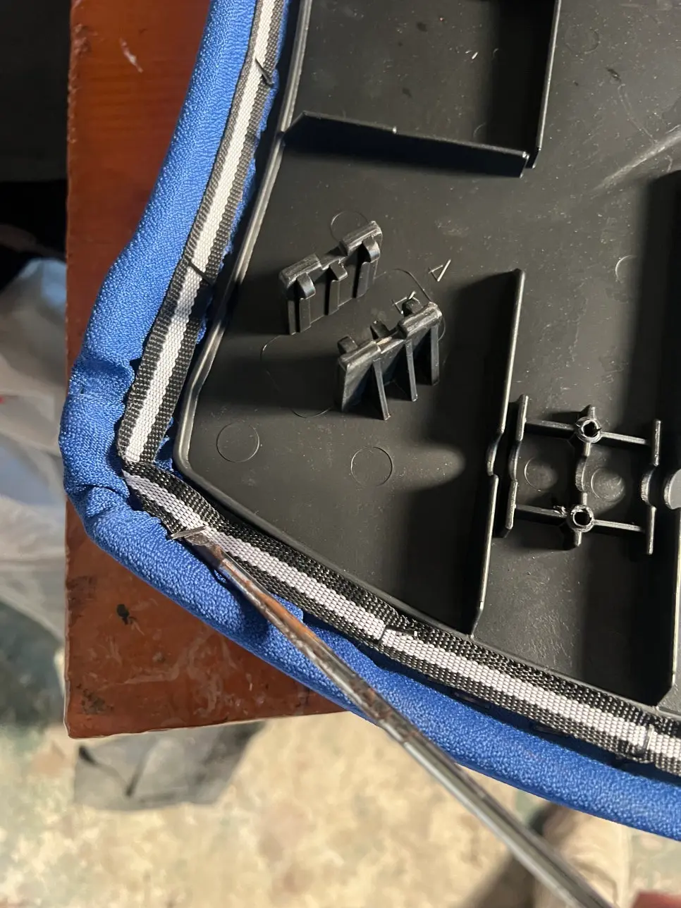 의자 분해 과정 2