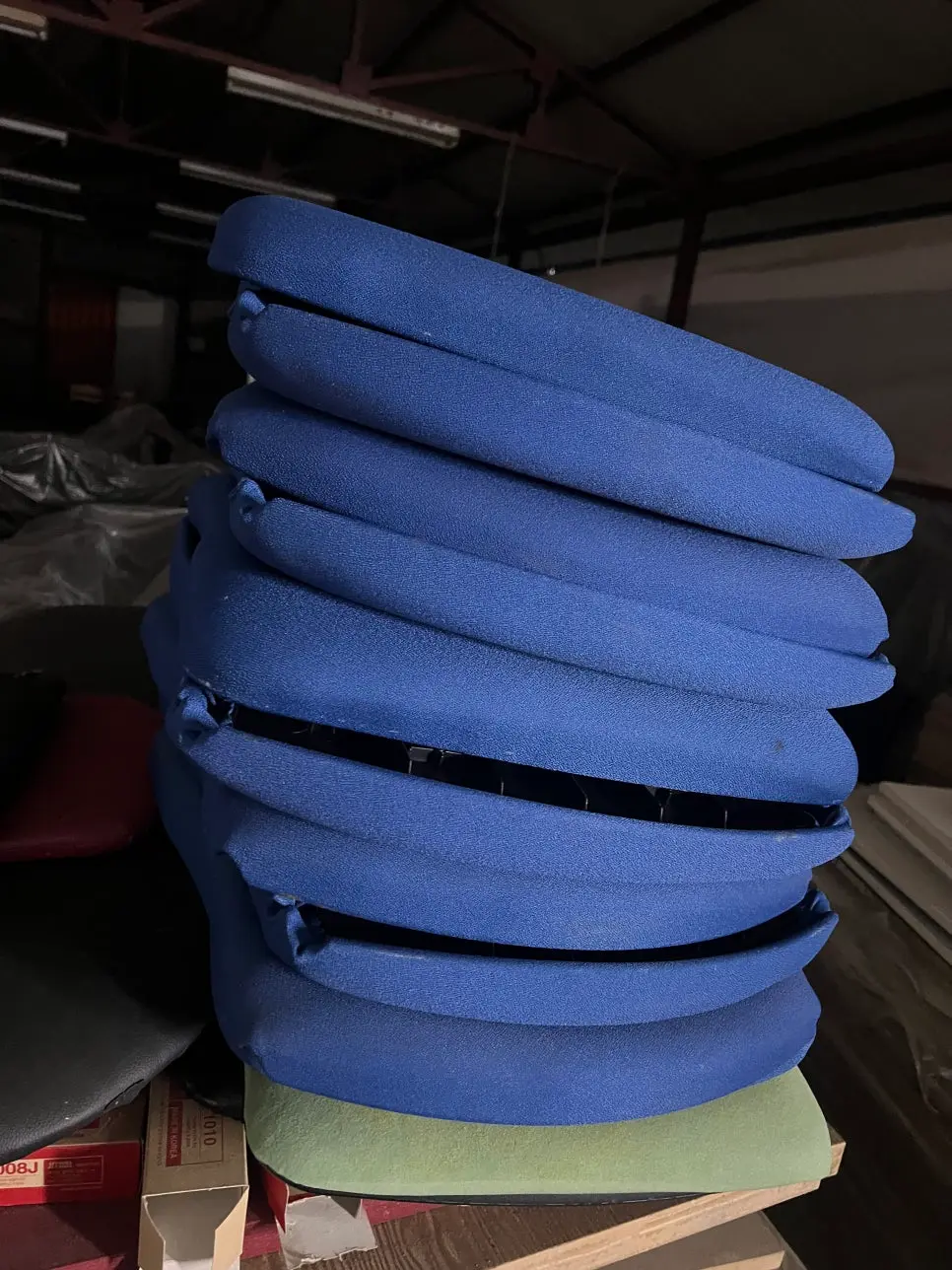 타카 고정 및 마감