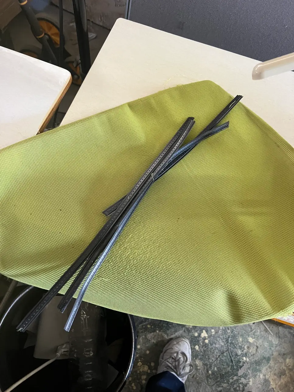 복원된 좌판의 볼륨감 및 탄성 확인