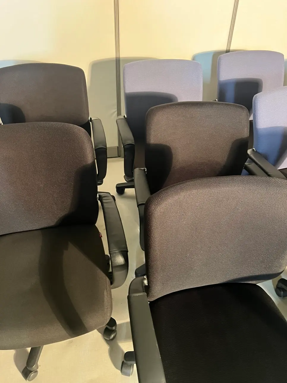 사무용 의자 리폼 후