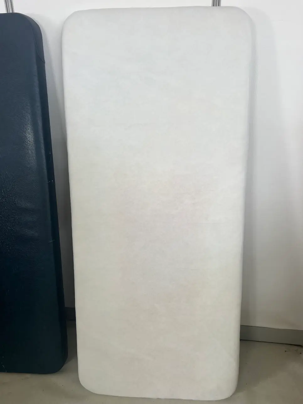 다크론 솜으로 두께감 보강